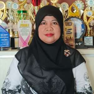 Nana Mardiana, S.Pd